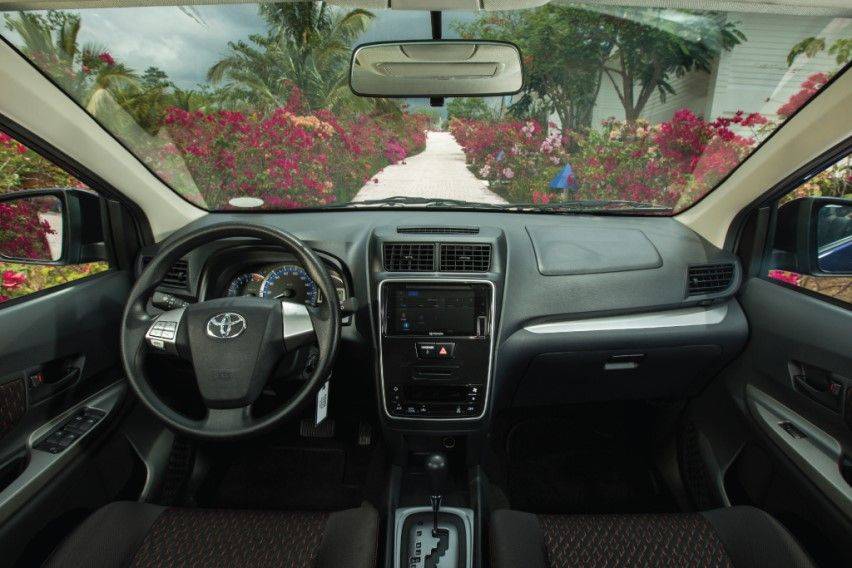 avanza veloz interior