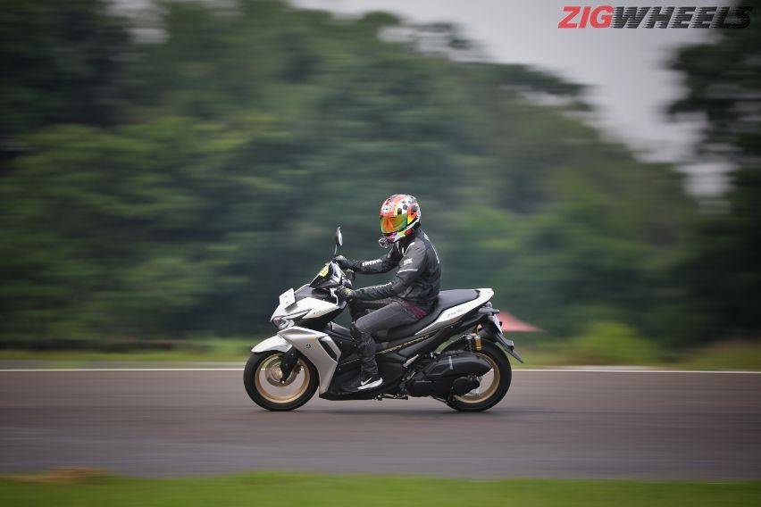 review yamaha aerox 155