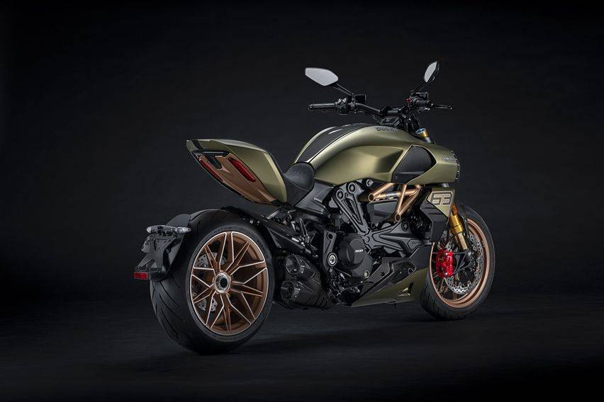 Ducati diavel lamborghini