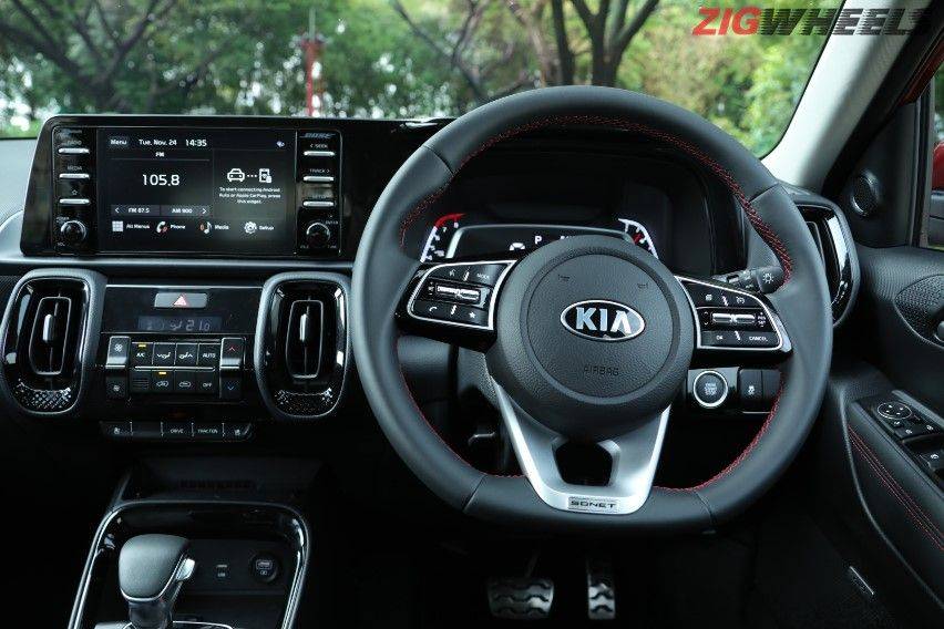 kia sonet interior