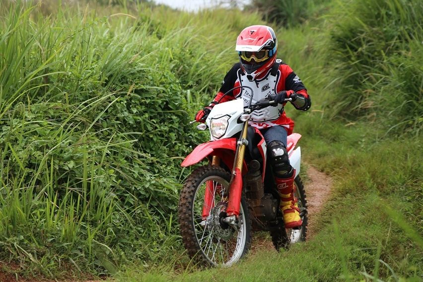 Siapkan Riding Gear Ini Sebelum Terjun ke Medan Off-Road Siapkan Riding Gear Ini Sebelum Terjun ke Medan Off-Road