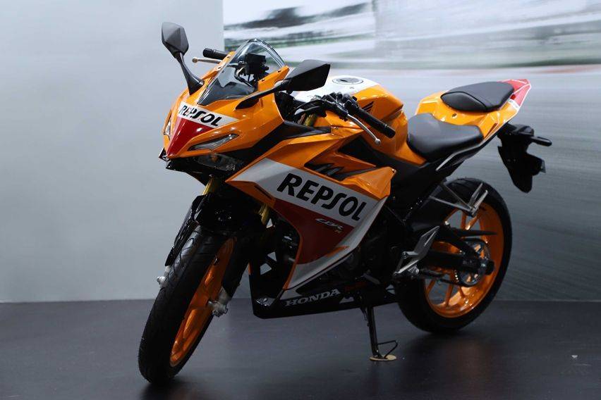 Honda CBR150R repsol