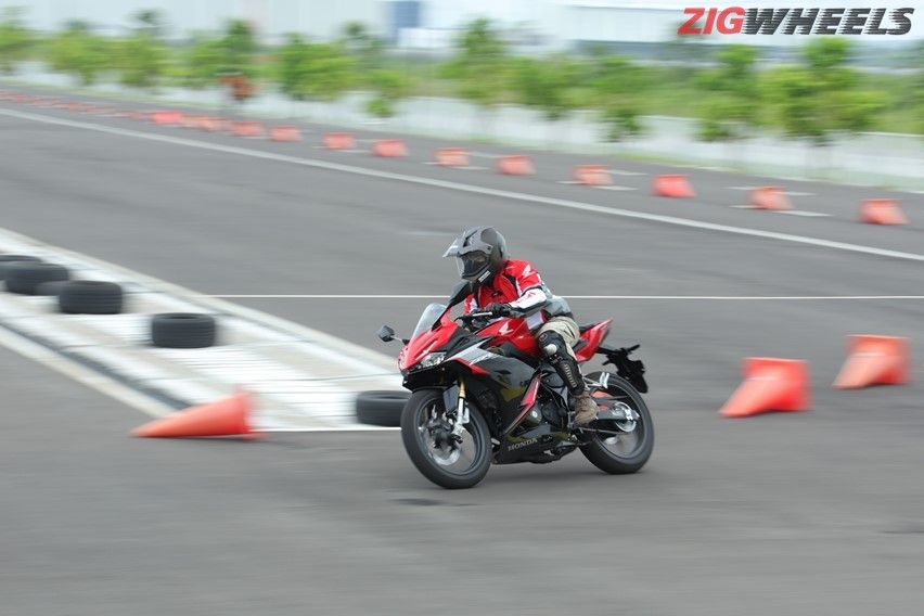 First Ride All New Honda CBR150R: Terpuaskan Rasa Kendali, Tak Tergiur Caranya Berlari Honda CBR150R review
