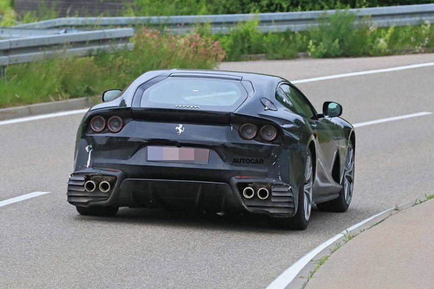 Ferrari 812 GTO