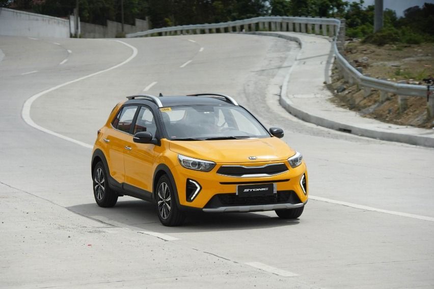 Kia Stonic Review, You Won't Believe How Good This Is To Drive