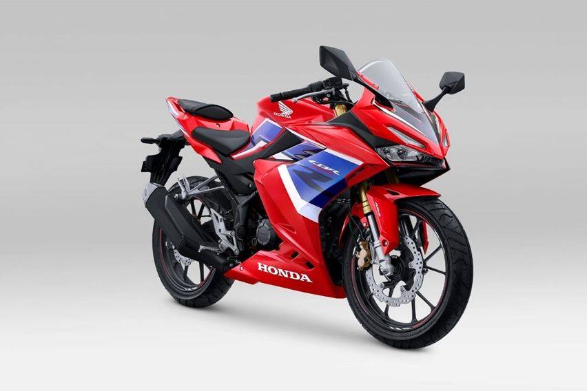 Honda CBR150R tricolor