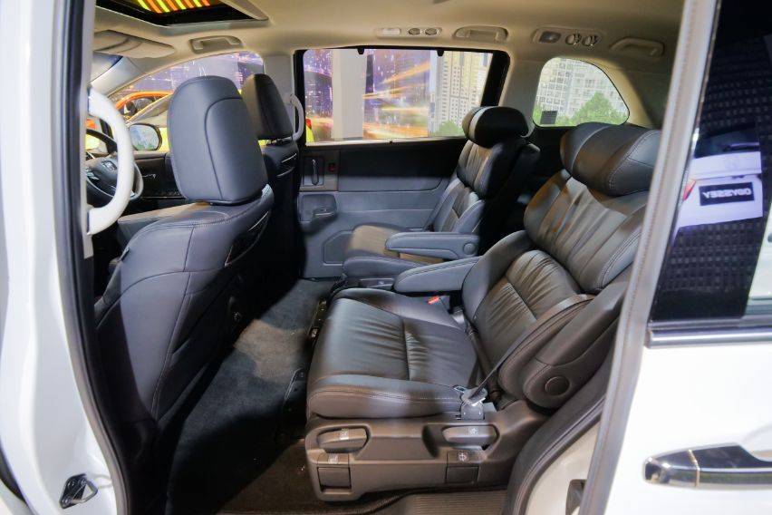 Honda odyssey 2021 rear seat