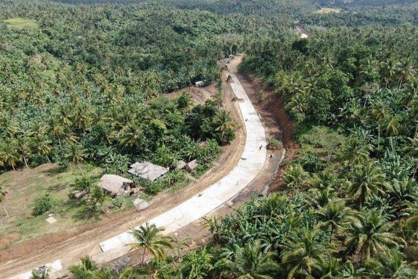 Pasacao-Balatan_Tourism_Coastal_Highway_in_Camarines_Sur_Underway_2