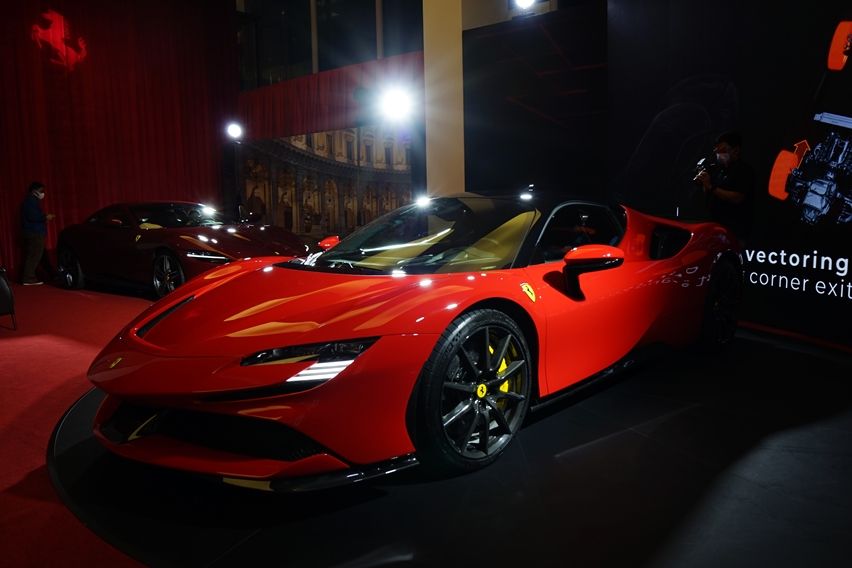 Ferrari Tunjuk APM Baru di Indonesia, Langsung Buka Diler dan Luncurkan Dua Model Ferrari Tunjuk APM Baru di Indonesia, Langsung Buka Diler dan Luncurkan Dua Model
