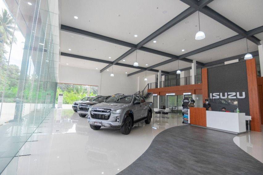 Isuzu Tagum showroom