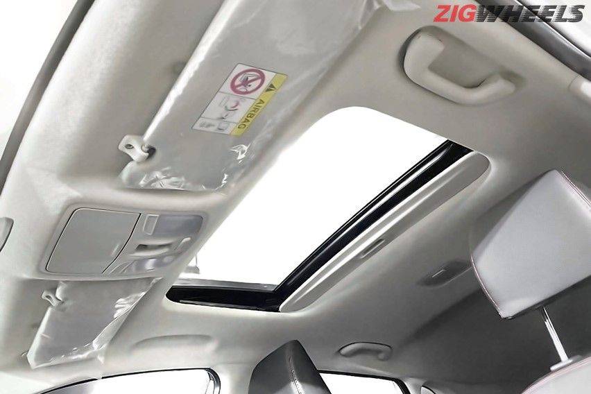 kia sonet sunroof