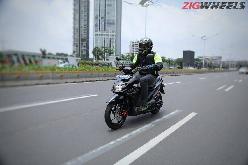 review suzuki nex crossover