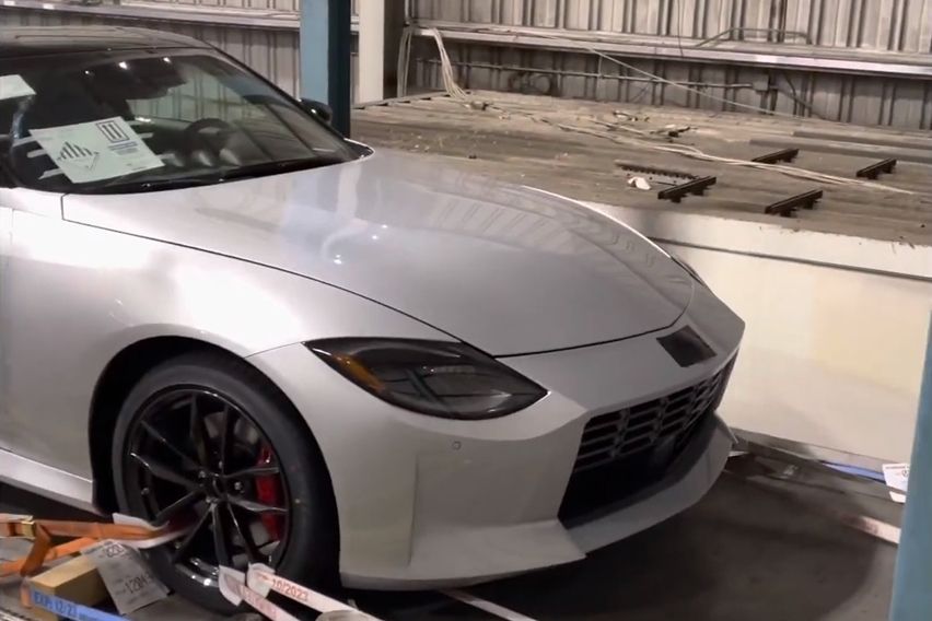 Unit Produksi Nissan 400Z Proto Tersebar, Gosipnya Lebih Hebat dari Toyota GR Supra Nissan 400Z