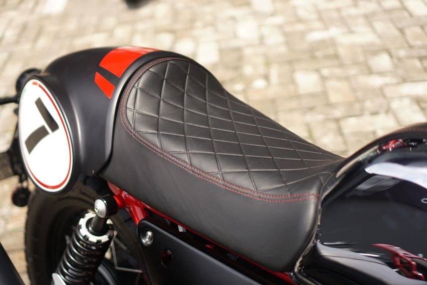 harga moto guzzi V7 III