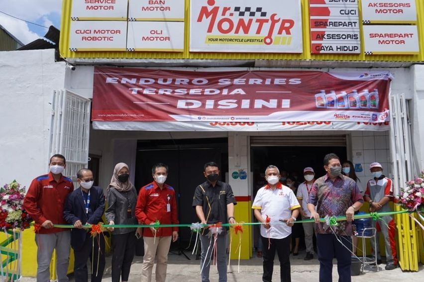 Perlebar Jaringan Outlet Pelumas Roda Dua, Pertamina Lubricants Gandeng Mr. Montir pertamina lubricants