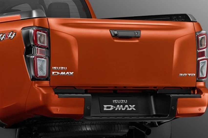 Isuzu-D-Max-rear