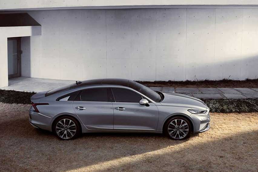 Kia K8 midsize sedan now available in South Korea Kia-K8-side