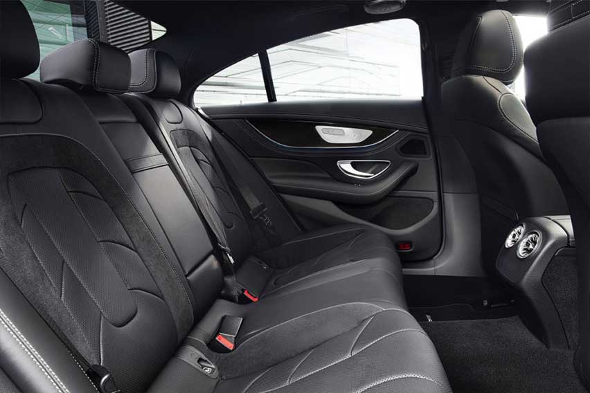 Mercedes-Benz-CLS-rear-cabin