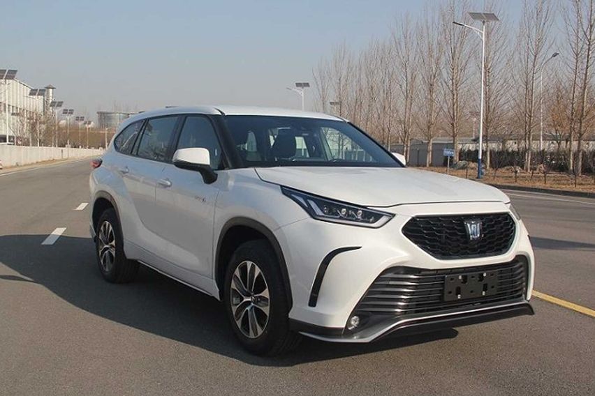 Toyota Crown Bakal Punya Versi SUV? Ini Penampakannya Toyota Crown Kluger