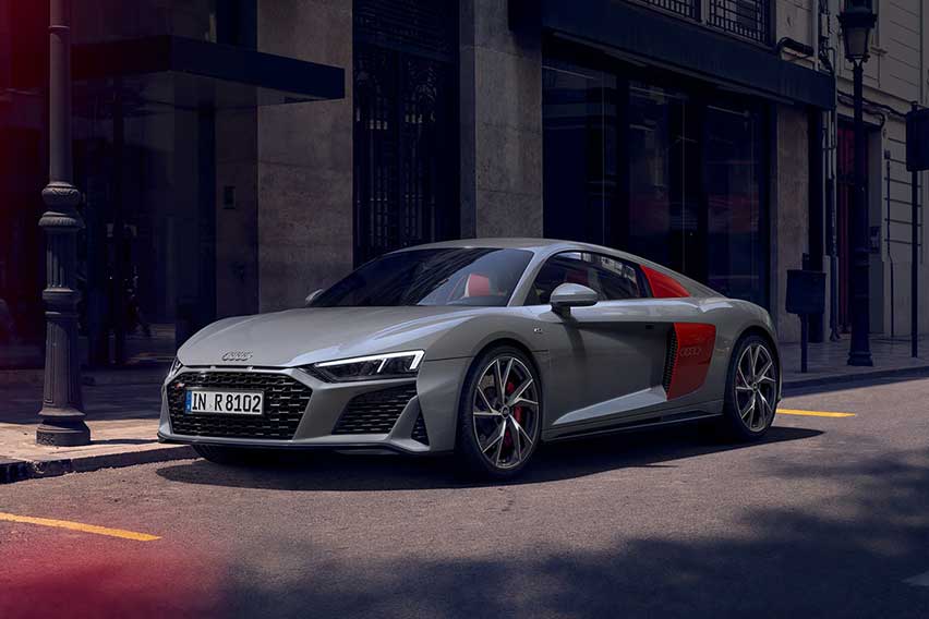 audi-r8-coupe-feature