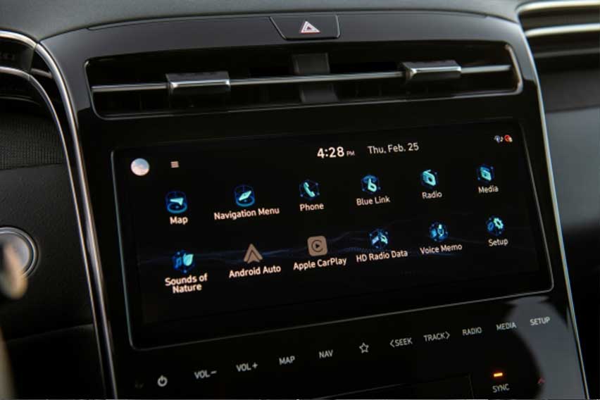 Hyundai-Santa-Cruz-screen