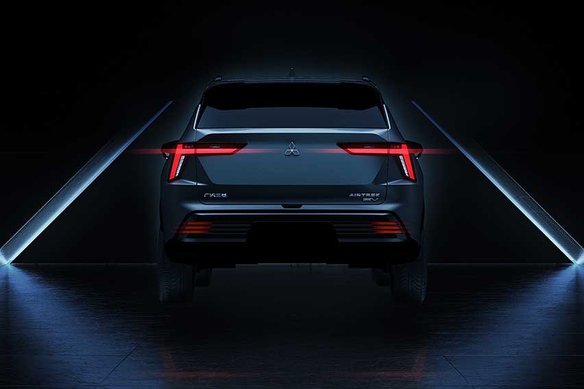 Mitusbishi-Airtrek-concept-rear