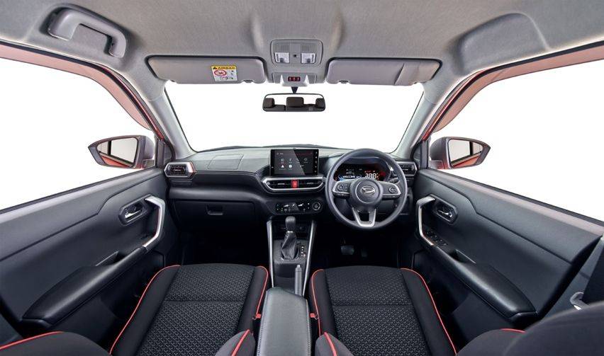 Daihatsu Rocky interior