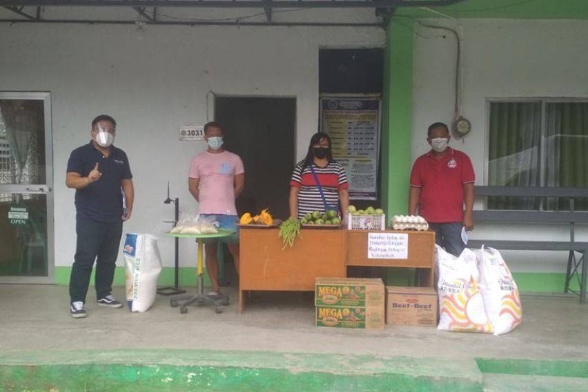 NLEX Corporation helping a community pantry in Bocaue, Bulacan