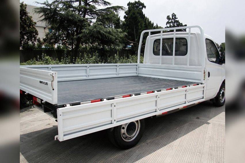 Maxus SV62 dropside cab