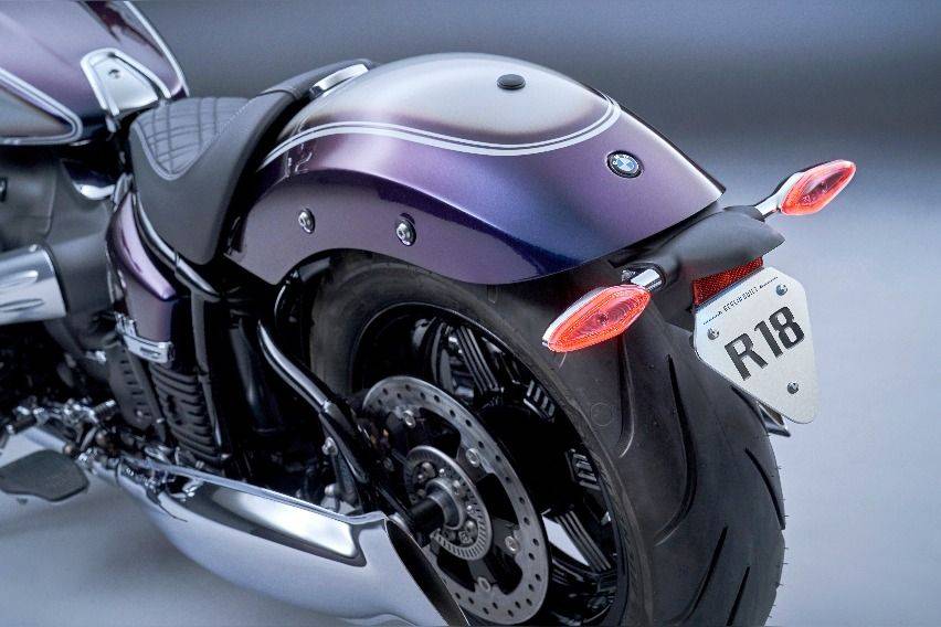 _bmw-r-18- rear