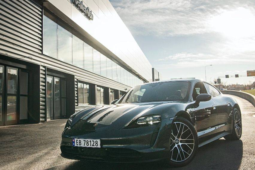 Porsche Taycan