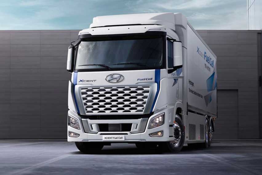 Hyundai debuts hydrogen-powered truck in US