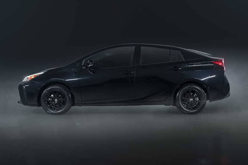 toyota-prius-nightshade-edition-3