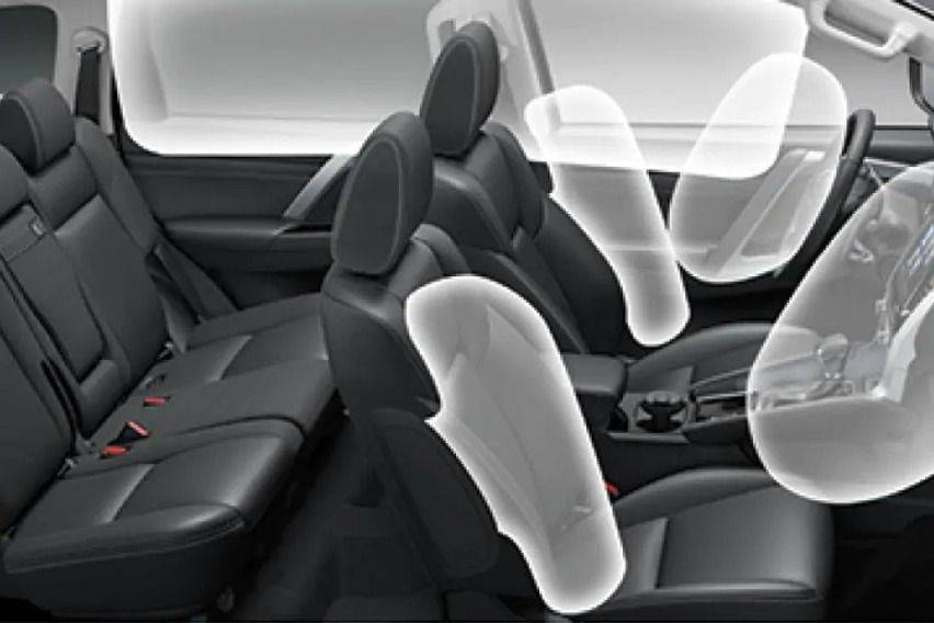 mitsubishi-montero-sport-airbags