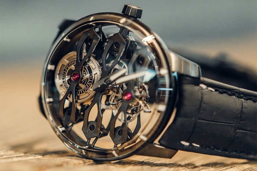 Aston Martin, Girard-Perregaux partner for 18-example timepiece Tourbillon with Three Flying Bridges-Aston Martin Edition