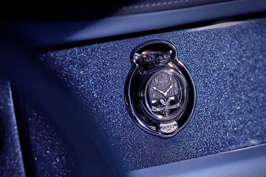 rolls-royce-bespoke-timepiece-fascia