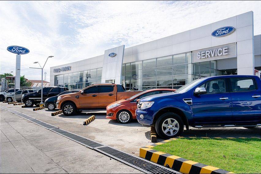 Ford dealership