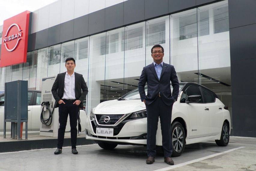 Nissan in the Philippines President and Managing Director Atsushi Najima with Gateway Motors Group Markane Goho