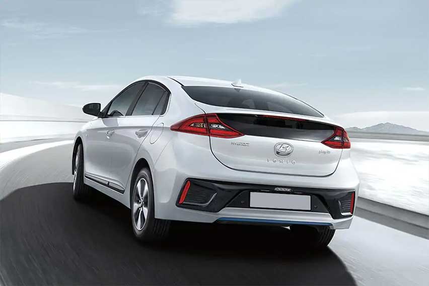 Hyundai-Ioniq-Hybrid