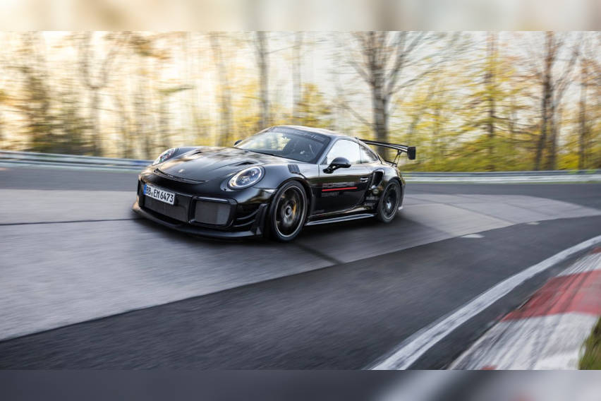 porsche-911-gt2-rs-on-Nürburgring-Nordschleife-3