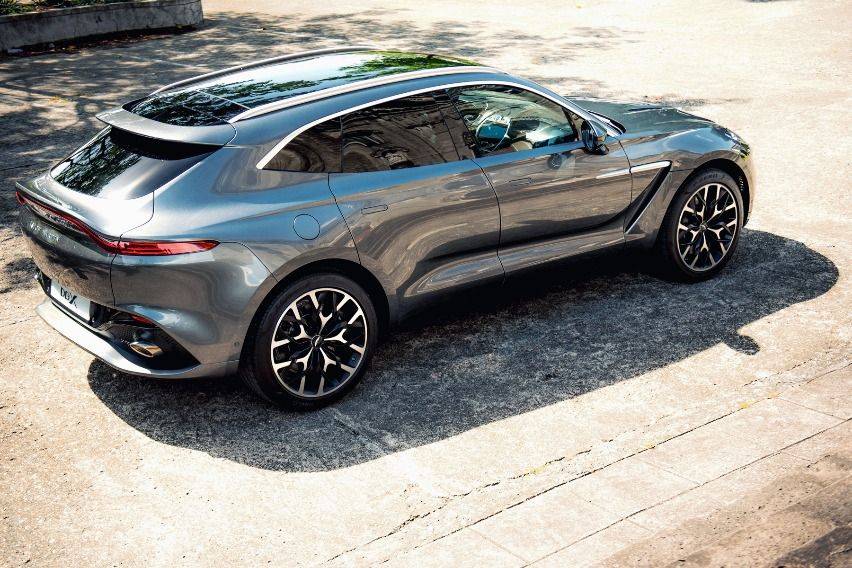 Aston Martin DBX