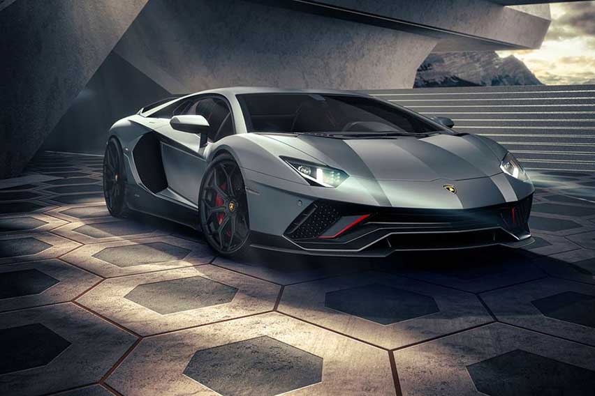 Lamborghini unveils the Aventador LP 780-4 Ultimae