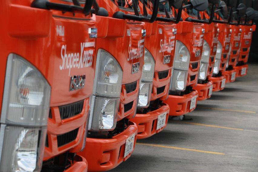 Shopee's brand new Isuzu NMR units