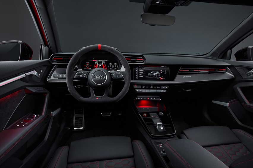 audi-rs-3-sportback-interior