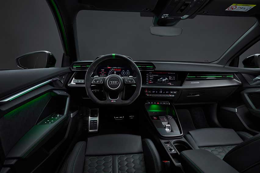 audi-rs-3-saloon-interior