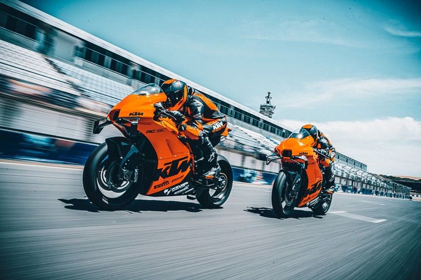 KTM RC 8C Cuma Diproduksi 100 Unit dan Langsung Ludes Terjual KTM RC 8C
