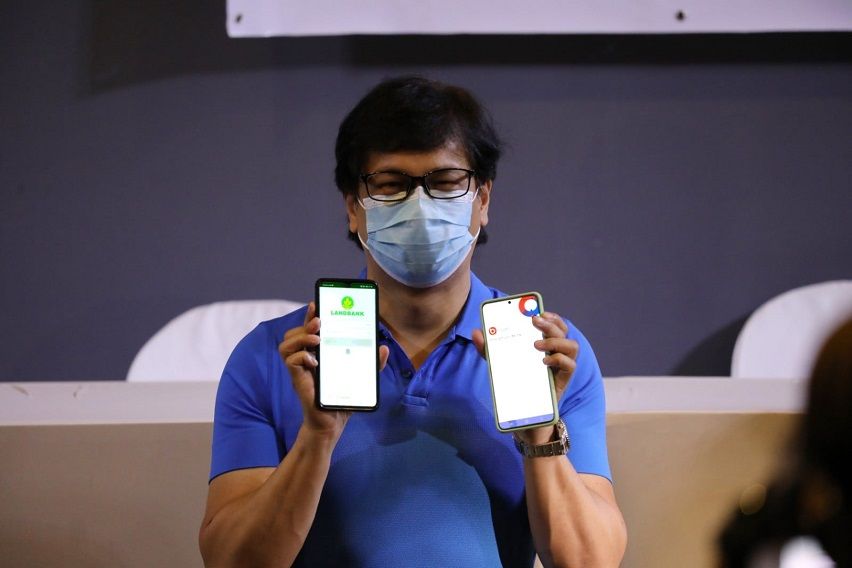 MMDA, Bayad partner to enable erring motorists to pay fines digitally Bayad mobile can now be use to settle traffic-related violations