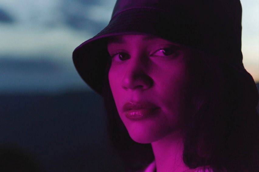 R&B artist Jess Connelly joins Scopes as she seeks to empower and inspire other female artists in the region.