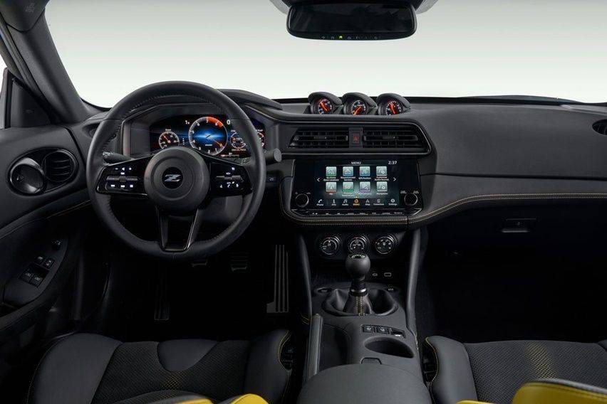 2023 Nissan Z interior