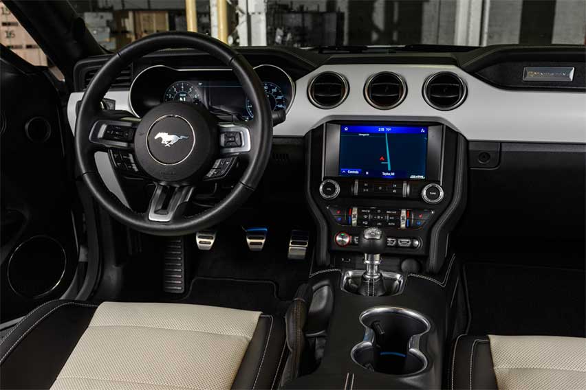 Ford-Mustang-Ice-White-Appearance-Package